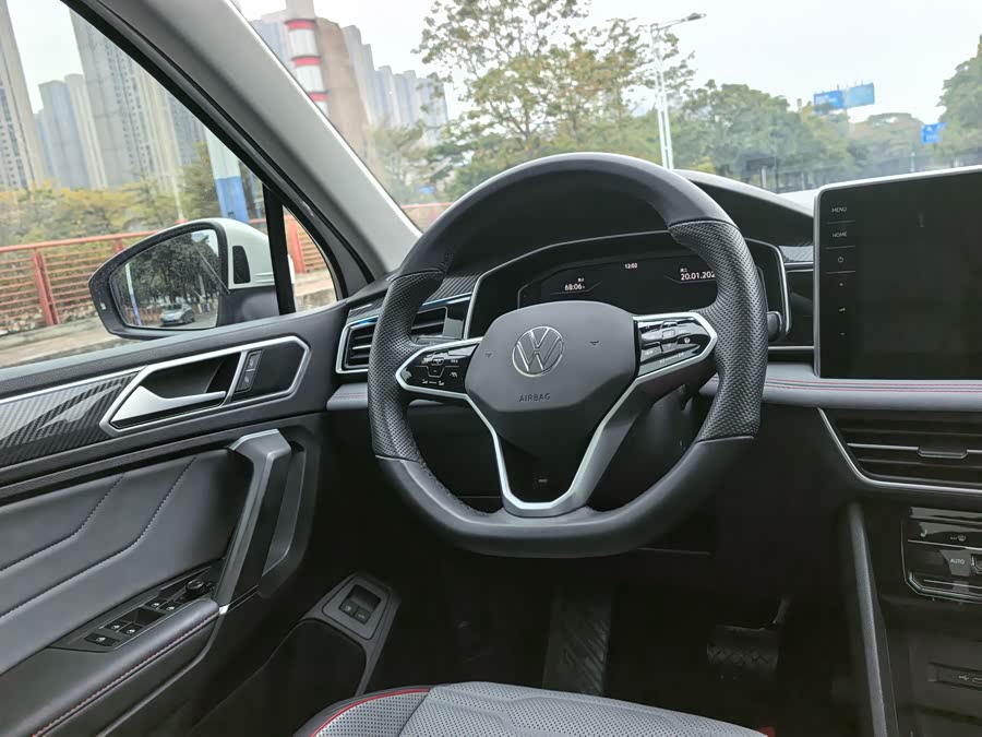 Volkswagen Tiguan L New Energy 2022 изображение автомобиля #8