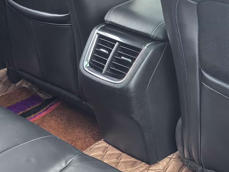 Ford Taurus 2019 car image #8