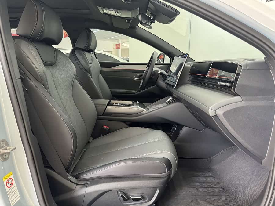 BYD Qin L 2025 car image #8