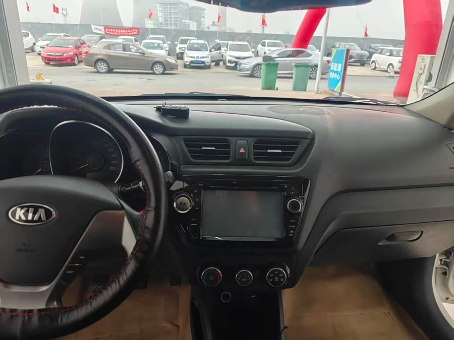 起亚 起亚K2 2014 汽车图片 #8