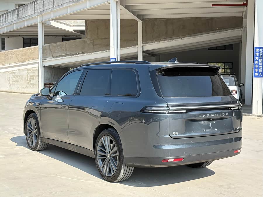 零跑汽车 零跑C16 2024 汽车图片 #8