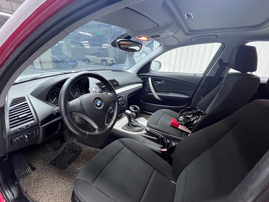 BMW 1 Series (Imported) 2011 car image #8