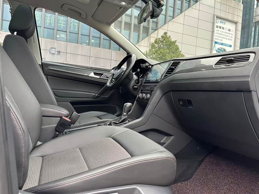 大众 高尔夫·嘉旅 2018 汽车图片 #8