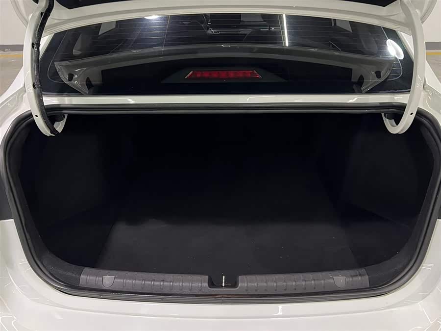 GEELY Emgrand 2022 #8 GEELY Emgrand 2022 car image #8