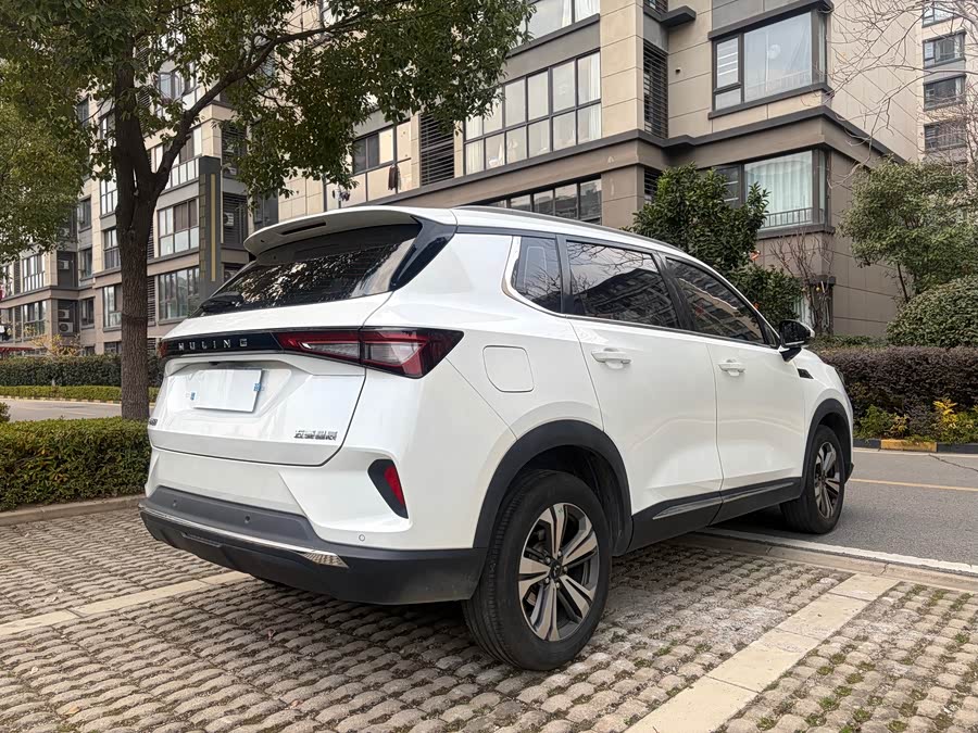 Wuling Asta 2023 #8 Wuling Asta 2023 صورة سيارة #8