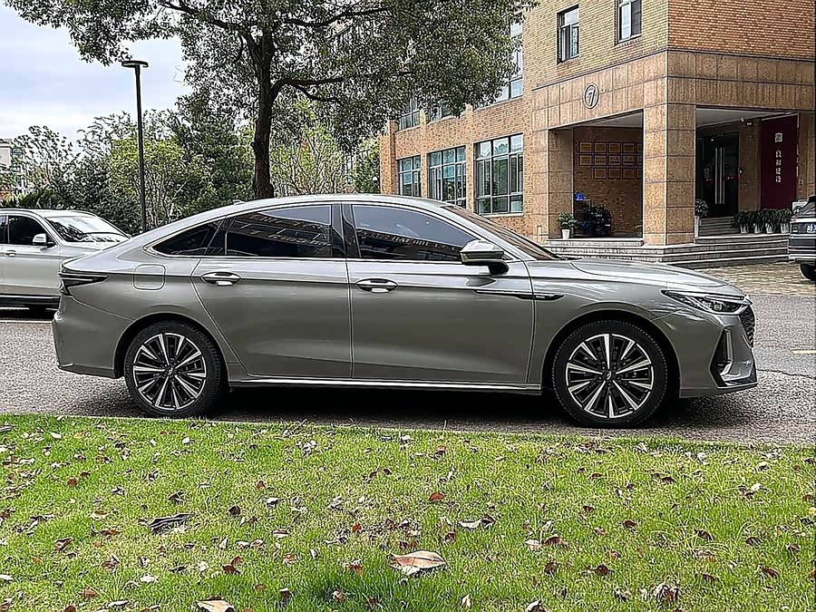 Chery Arrizo 8 2023 #8 Chery Arrizo 8 2023 car image #8