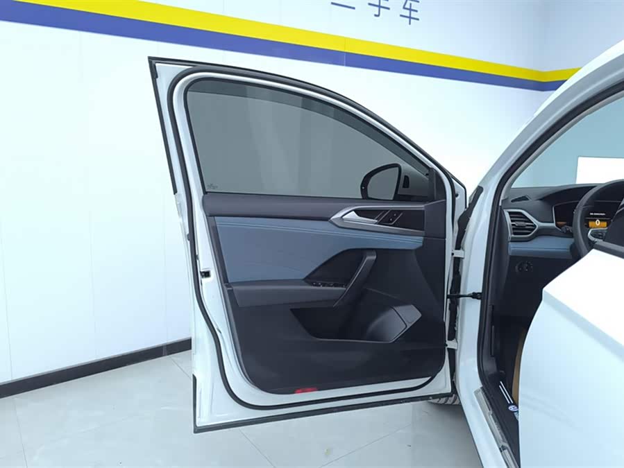 Volkswagen Tharu 2024 immagine di auto #8