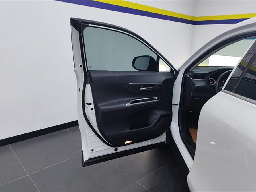 Toyota Harrier 2022 immagine di auto #8