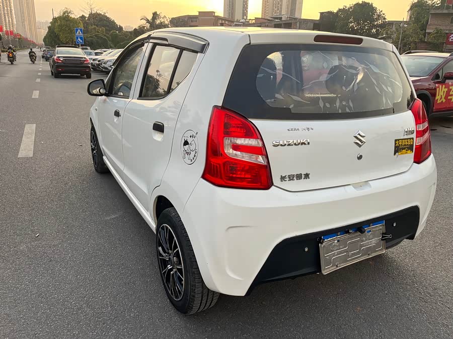 Suzuki Alto 2013 изображение автомобиля #8