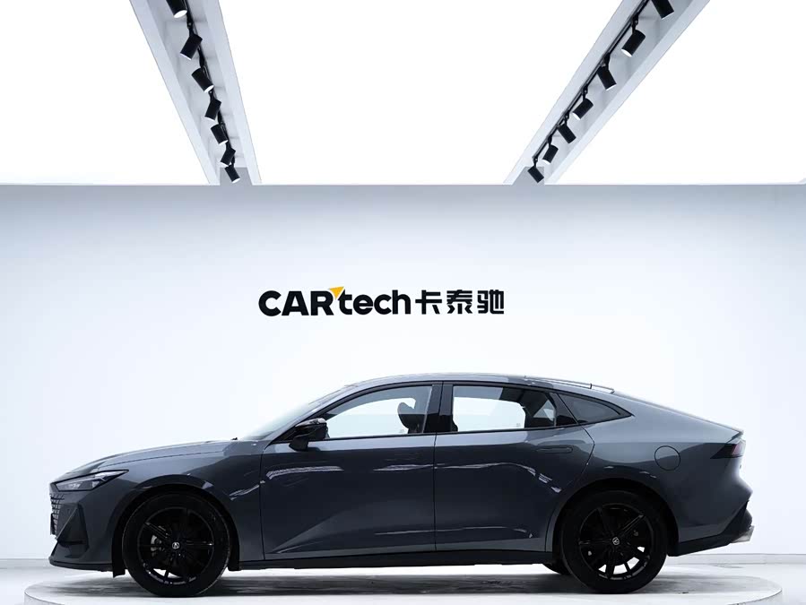 Changan UNI-V 2023 car image #8
