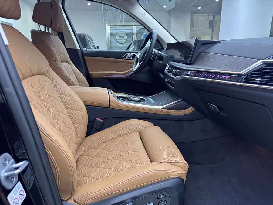 BMW X7 immagine di auto #8