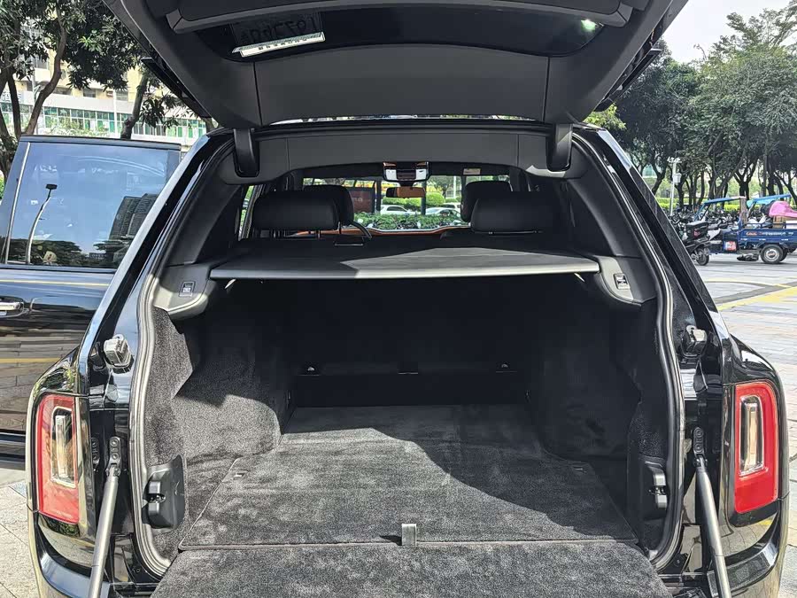 劳斯莱斯 库里南 2021 汽车图片 #8