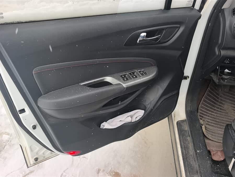 Changan CS15 2017 #8 Changan CS15 2017 immagine di auto #8