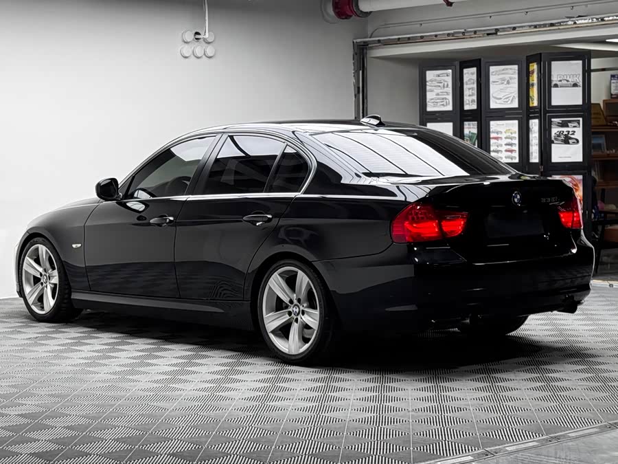 BMW 3 Series (Imported) 2010 car image #8