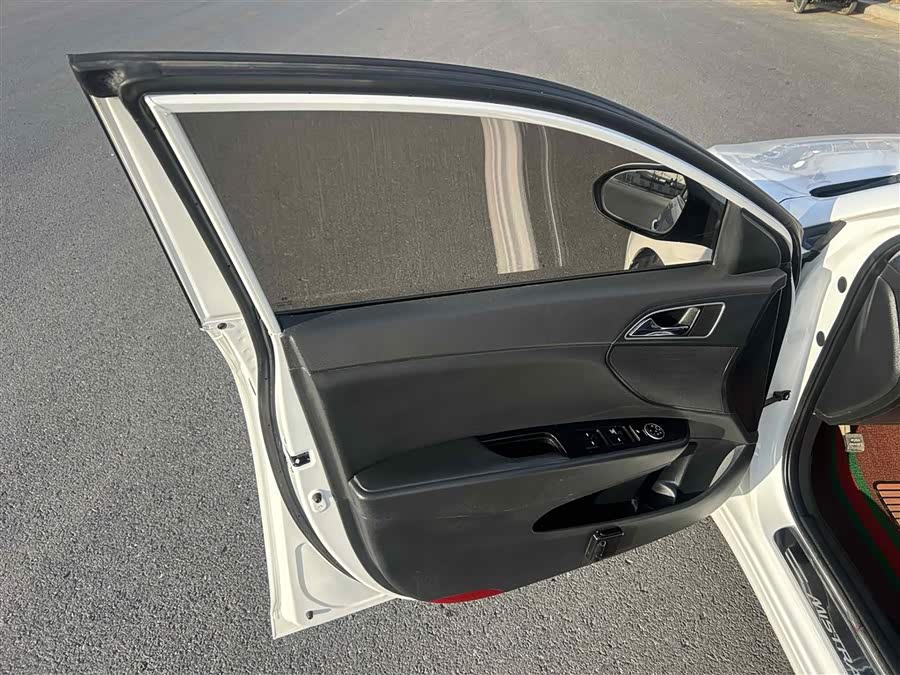 Hyundai Mistra 2018 car image #8