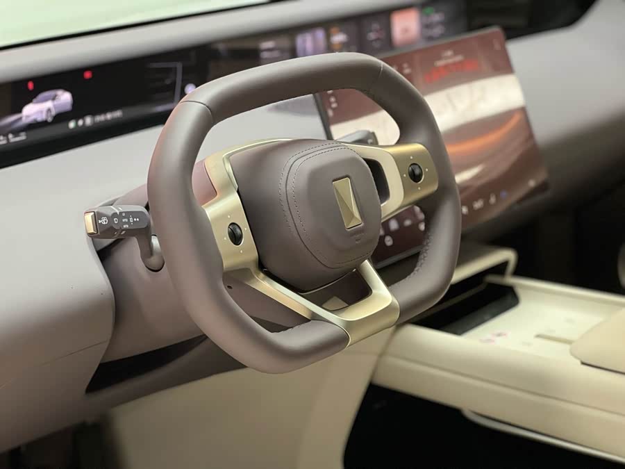 阿维塔 阿维塔06 2025 汽车图片 #8