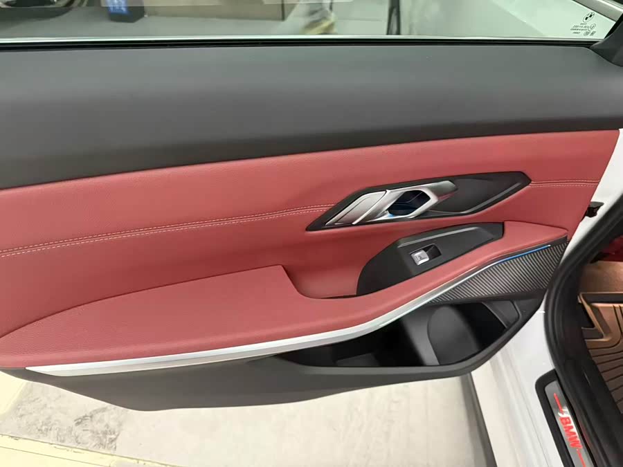 BMW i3 2023 car image #8
