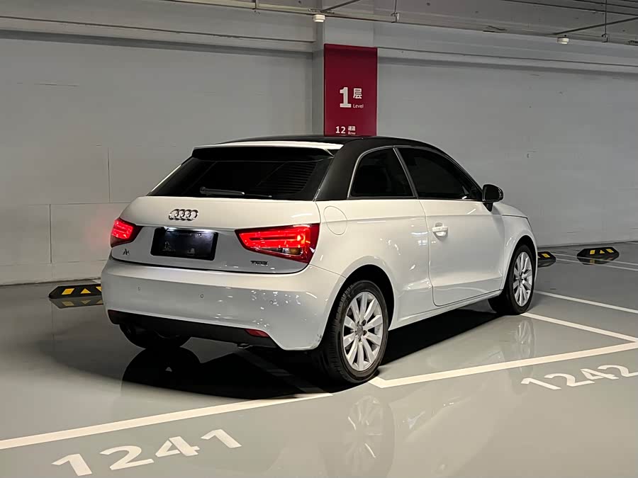 Audi A1 2012 car image #8