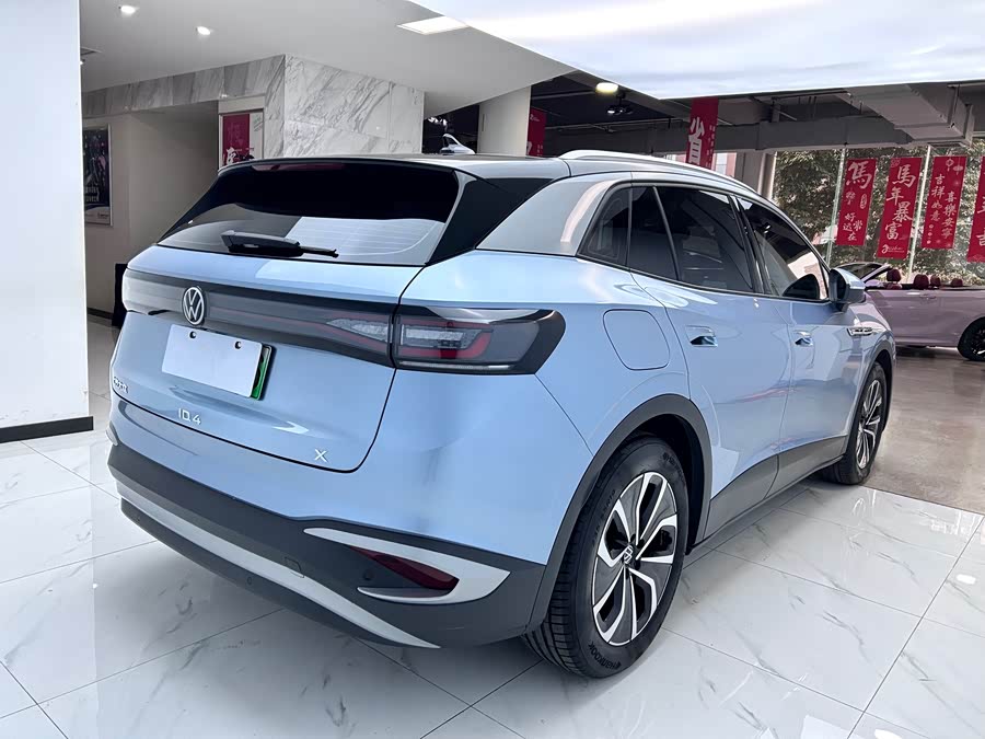 Volkswagen ID.4 X 2024 immagine di auto #8