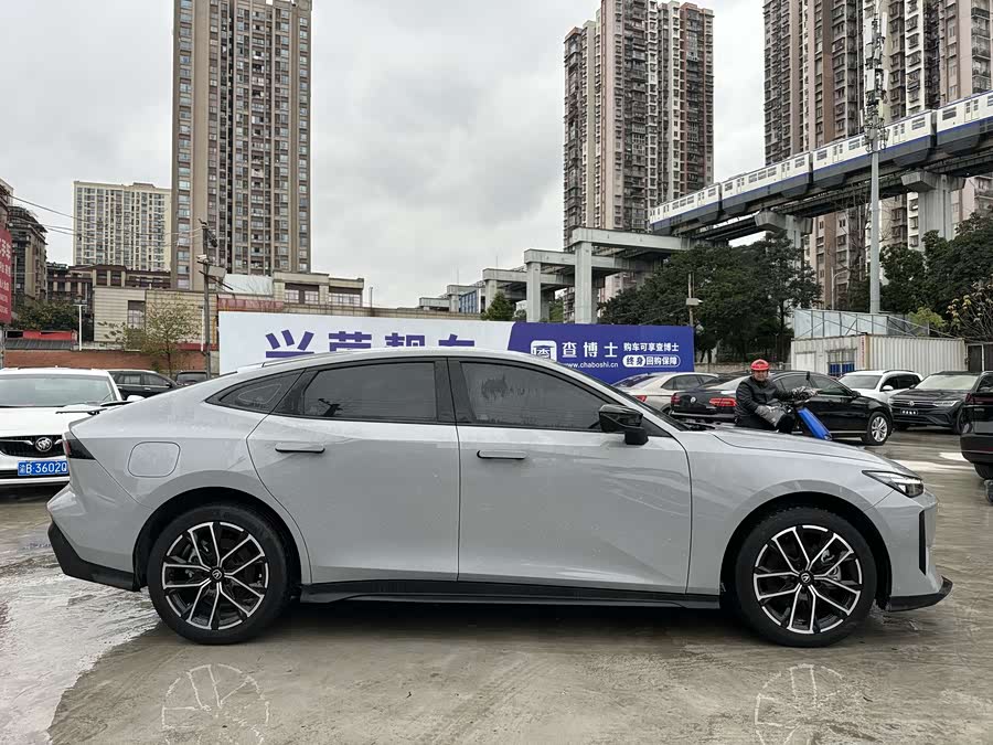 Changan UNI-V iDD 2024 #8 Changan UNI-V iDD 2024 car image #8