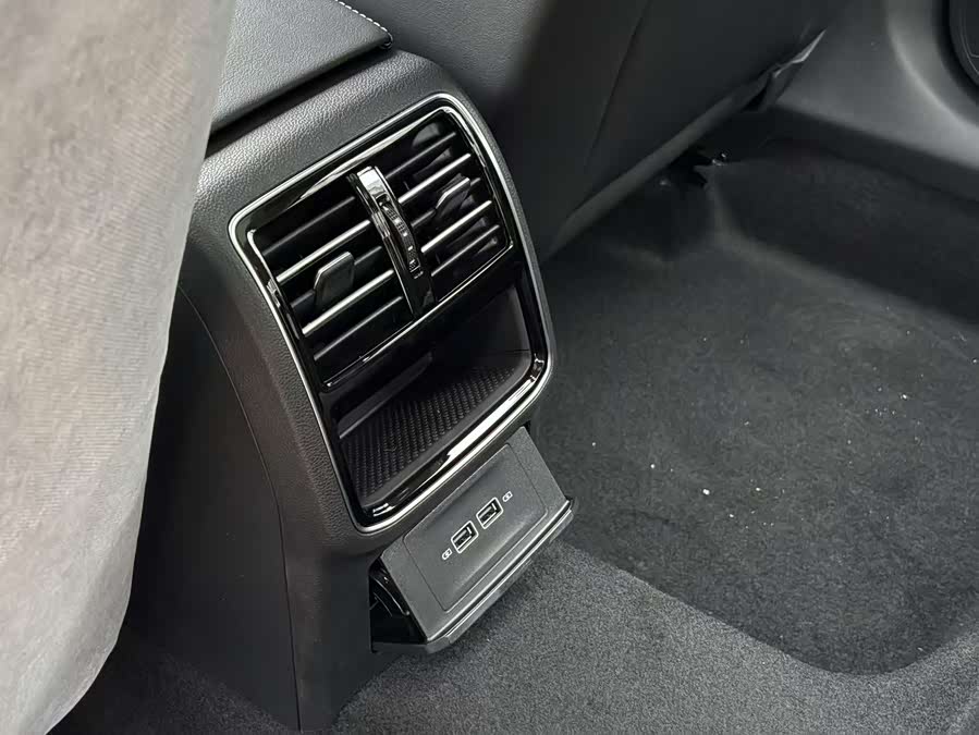 Volkswagen Magotan 2025 #8 Volkswagen Magotan 2025 car image #8