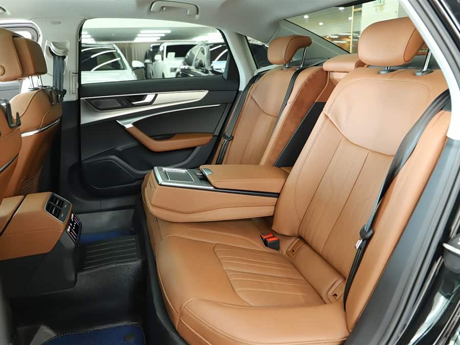 Audi A6L 2021 car image #8