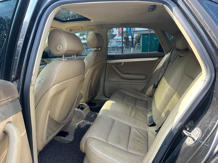 Audi A4 2008 immagine di auto #8