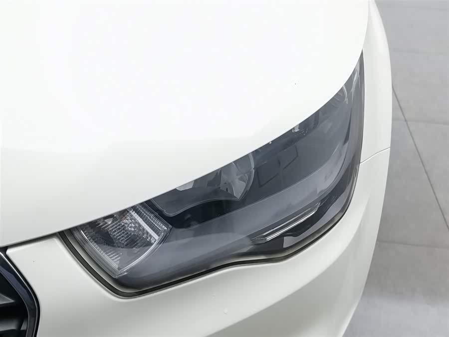 Audi A1 2013 car image #8