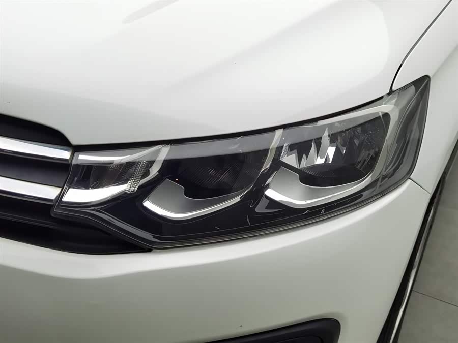 雪铁龙 爱丽舍 2017 汽车图片 #8