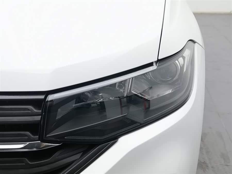 Volkswagen Tacqua 2021 car image #8