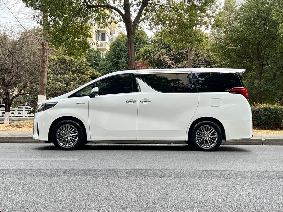 Toyota Alphard 2021 #8 Toyota Alphard 2021 car image #8