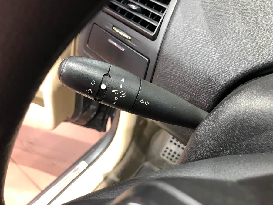 Citroen C-Quatre 2009 car image #8