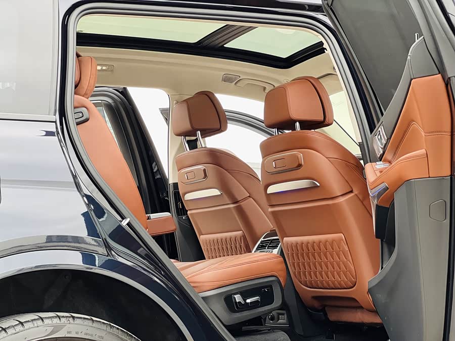 BMW X7 2022 #8 BMW X7 2022 car image #8