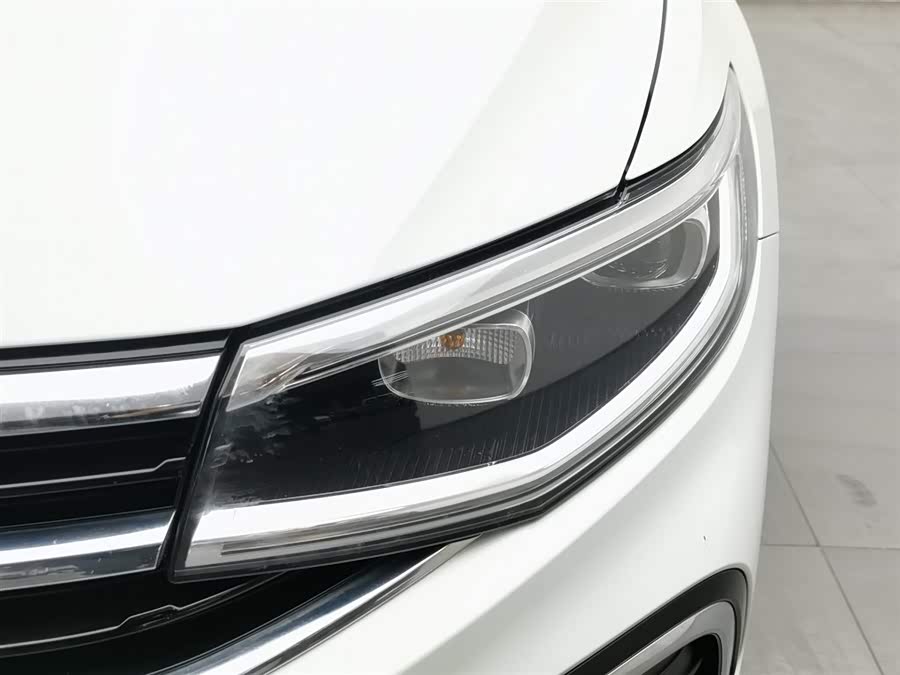 Volkswagen Bora 2023 car image #8
