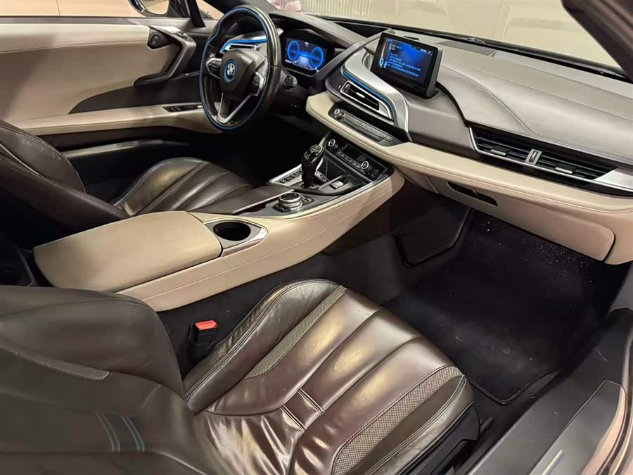 BMW i8 2017 صورة سيارة #8