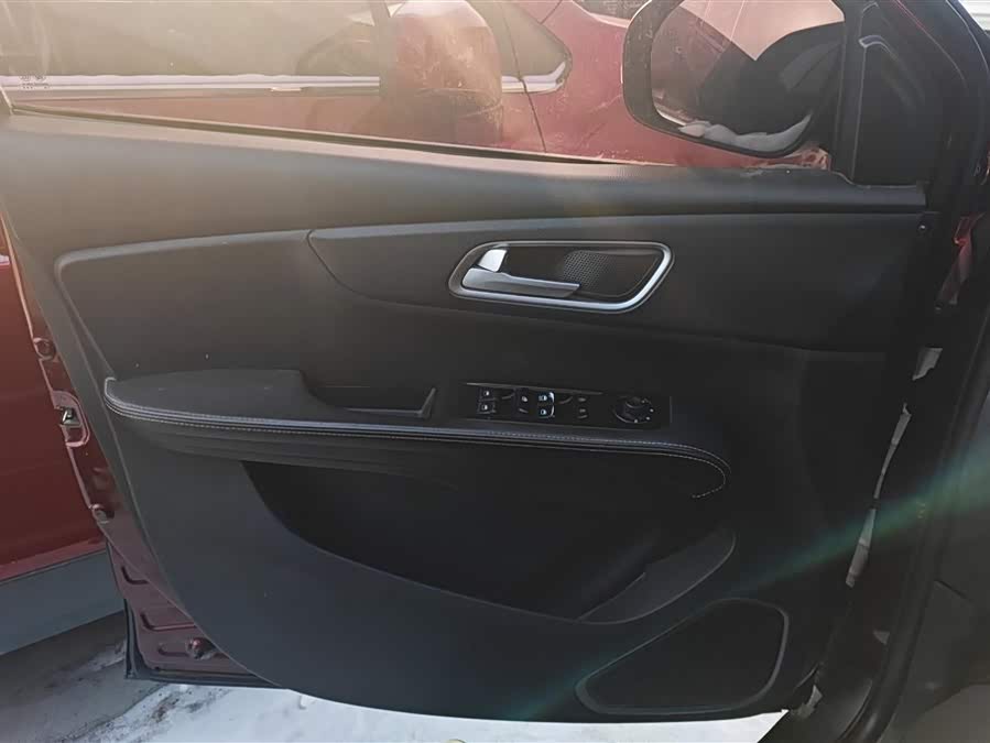 SWM X7 2017 imagen de coche #8