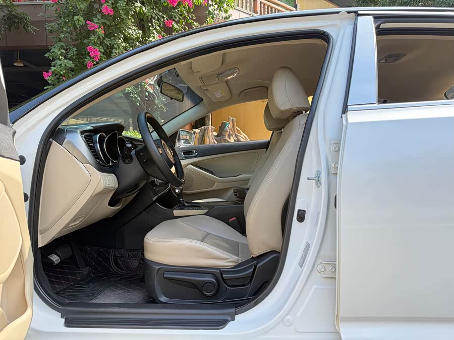 Kia K5 2019 immagine di auto #8