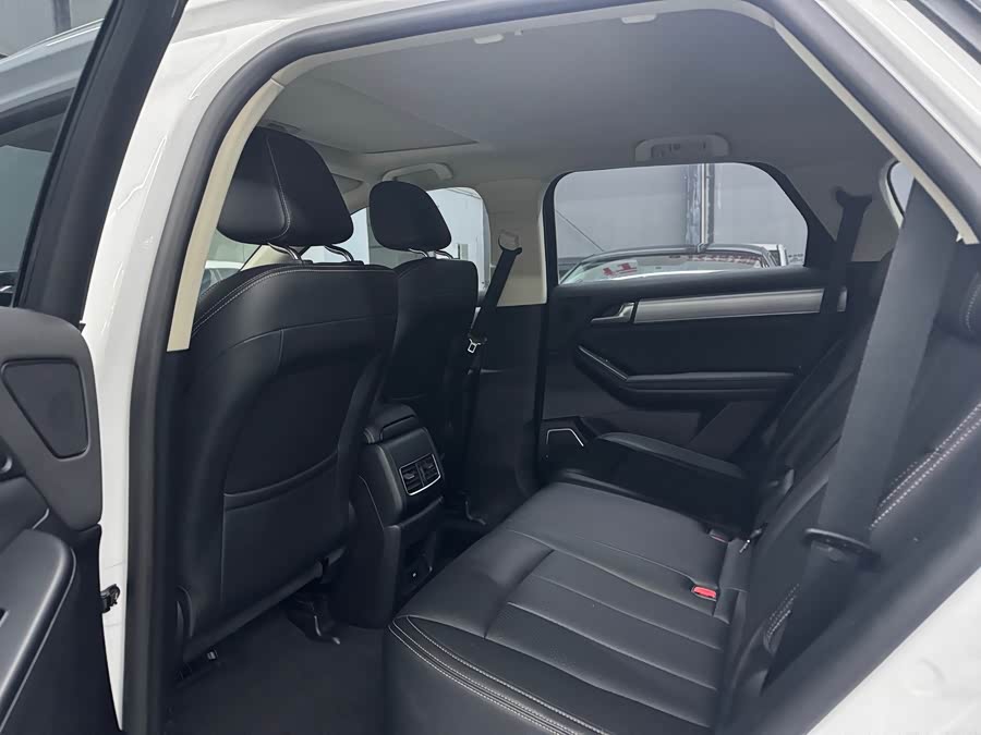 BYD Tang 2018 #8 BYD Tang 2018 car image #8