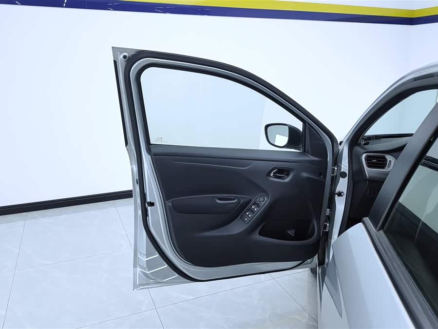 Citroen C-Elysée 2014 car image #8