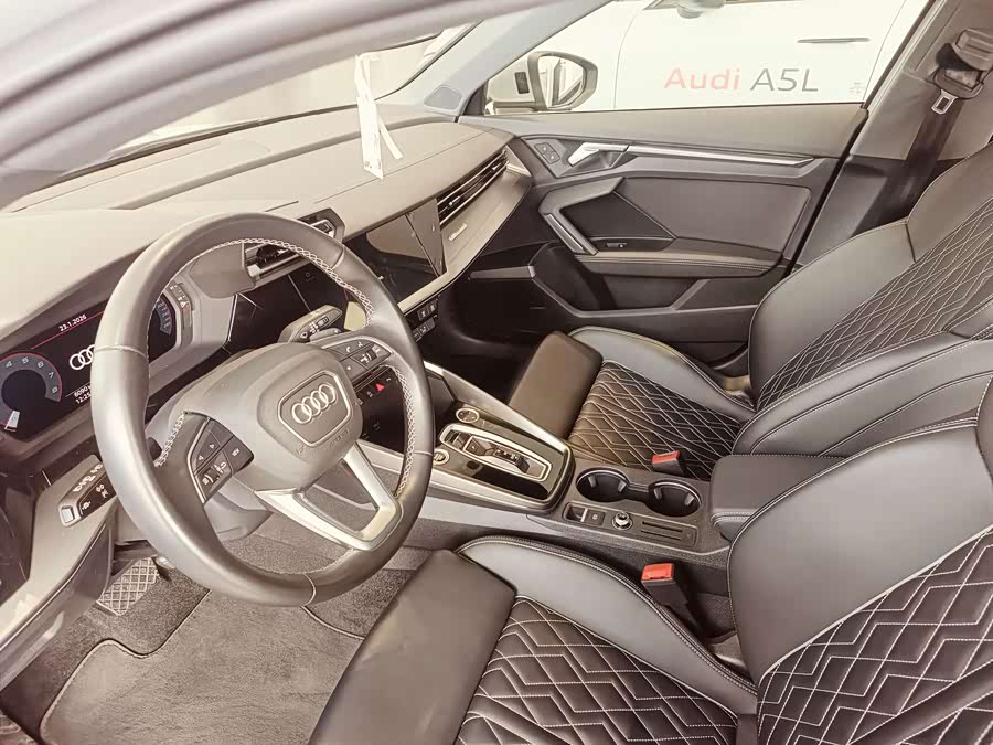 Audi A3 2024 immagine di auto #8