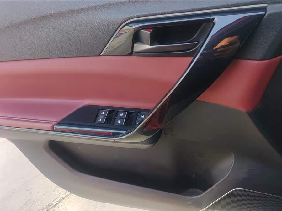 Forthing T5 2019 imagen de coche #8