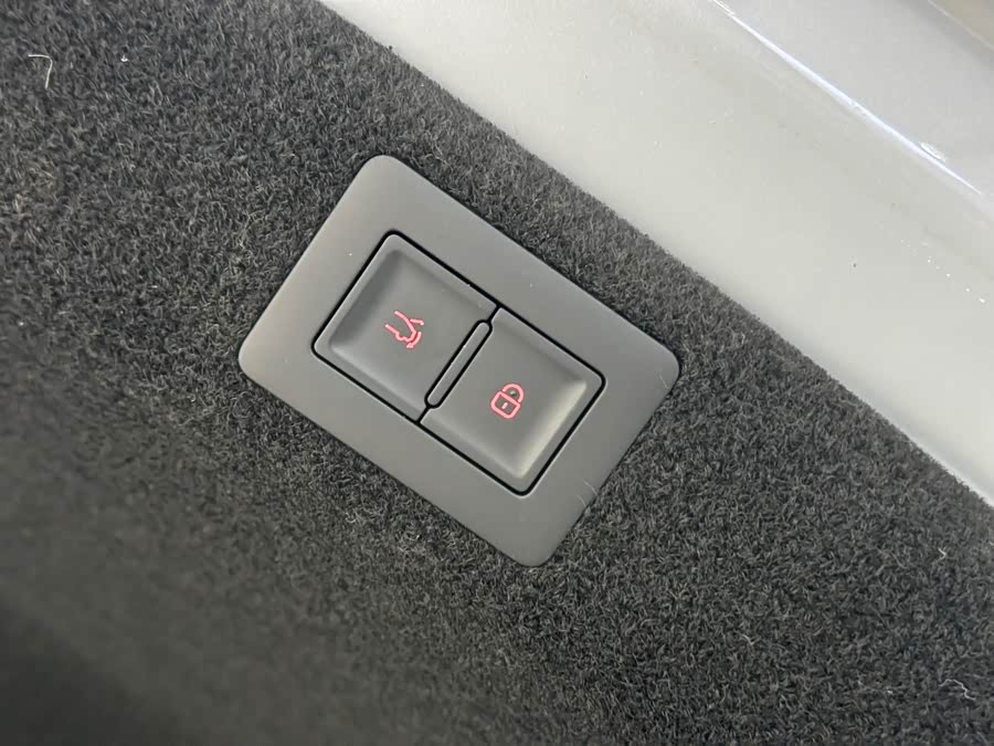 BYD Seal 2025 car image #8