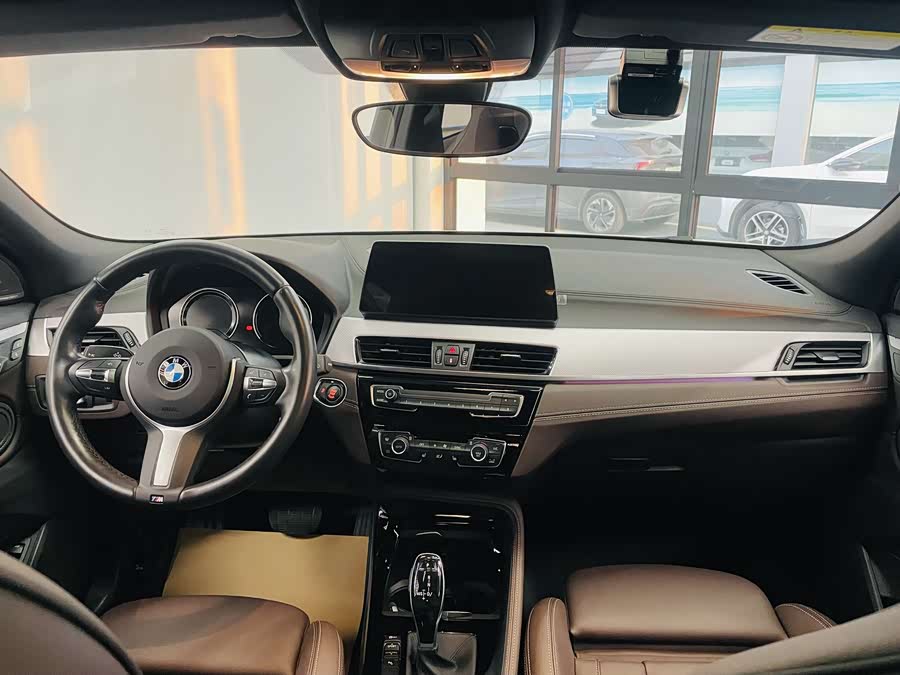 BMW X2 2021 #8 BMW X2 2021 صورة سيارة #8