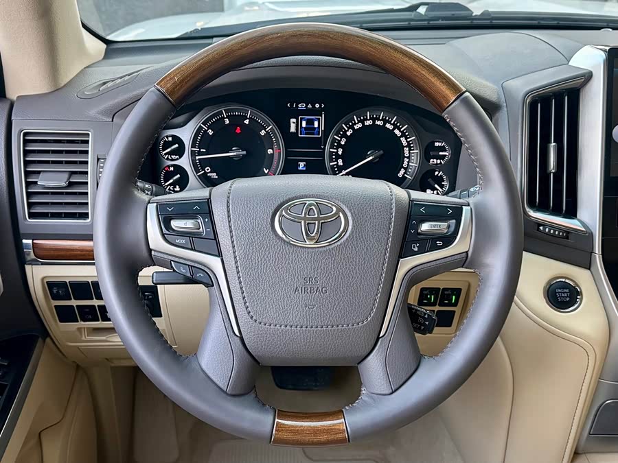 Toyota 2016 #8 Toyota 2016 car image #8