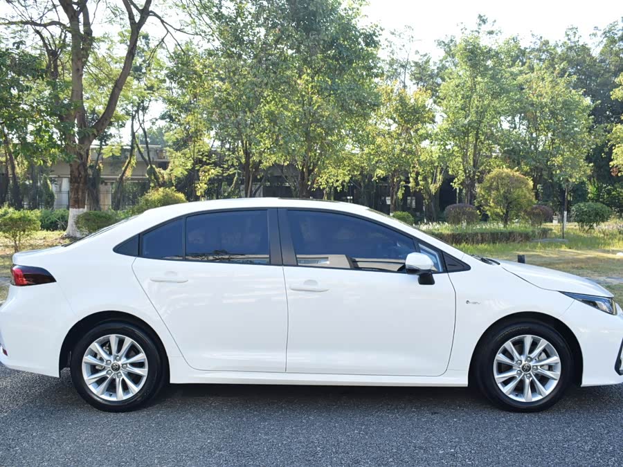 Toyota Corolla 2025 car image #8