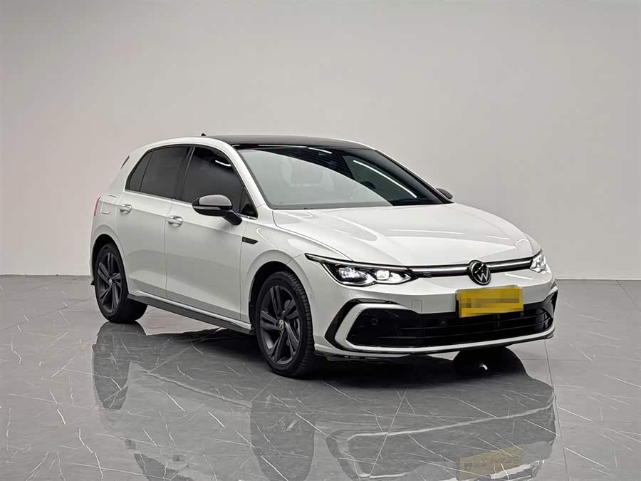 Volkswagen Golf 2025 car image #8