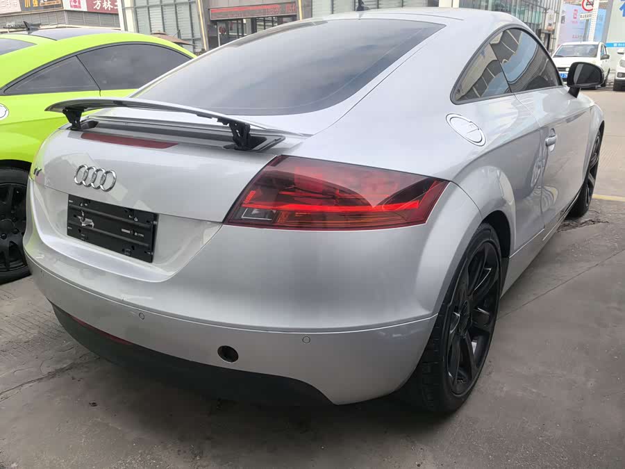 Audi TT 2009 image de voiture #8