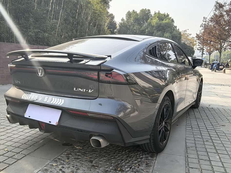 Changan UNI-V 2023 car image #8