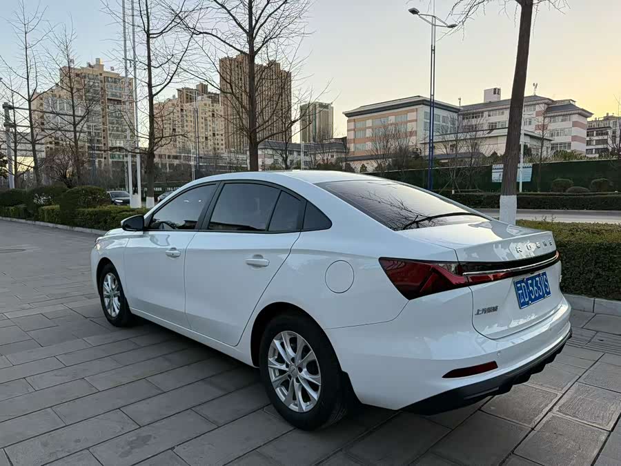 Roewe i5 2025 car image #8