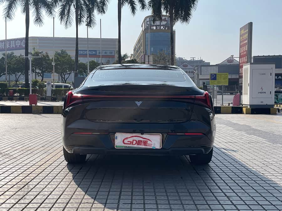 哪吒汽车 哪吒S 2023 汽车图片 #8